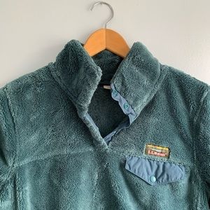 L.L. Bean Women’s Hi-Pile Fleece Pullover Teal